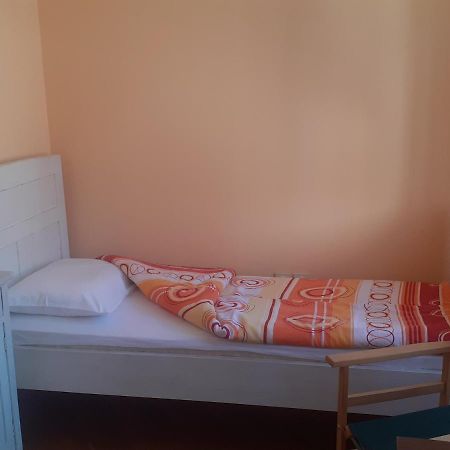 B&B Lakis&Takis Novi Sad Esterno foto