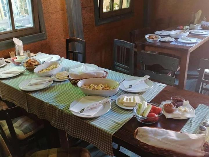 B&B Lakis&Takis Novi Sad Esterno foto